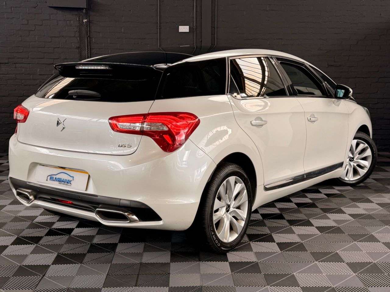 2015 DS AUTOMOBILES DS 5 2015 DS AUTOMOBILES DS 5