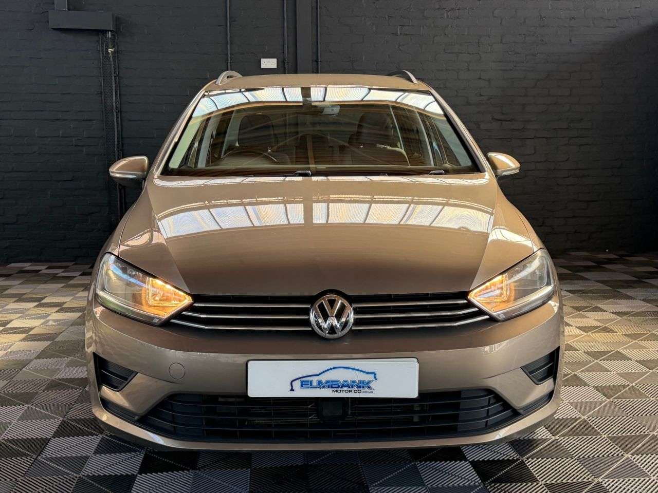 2017 VOLKSWAGEN GOLF SV 2017 VOLKSWAGEN GOLF SV