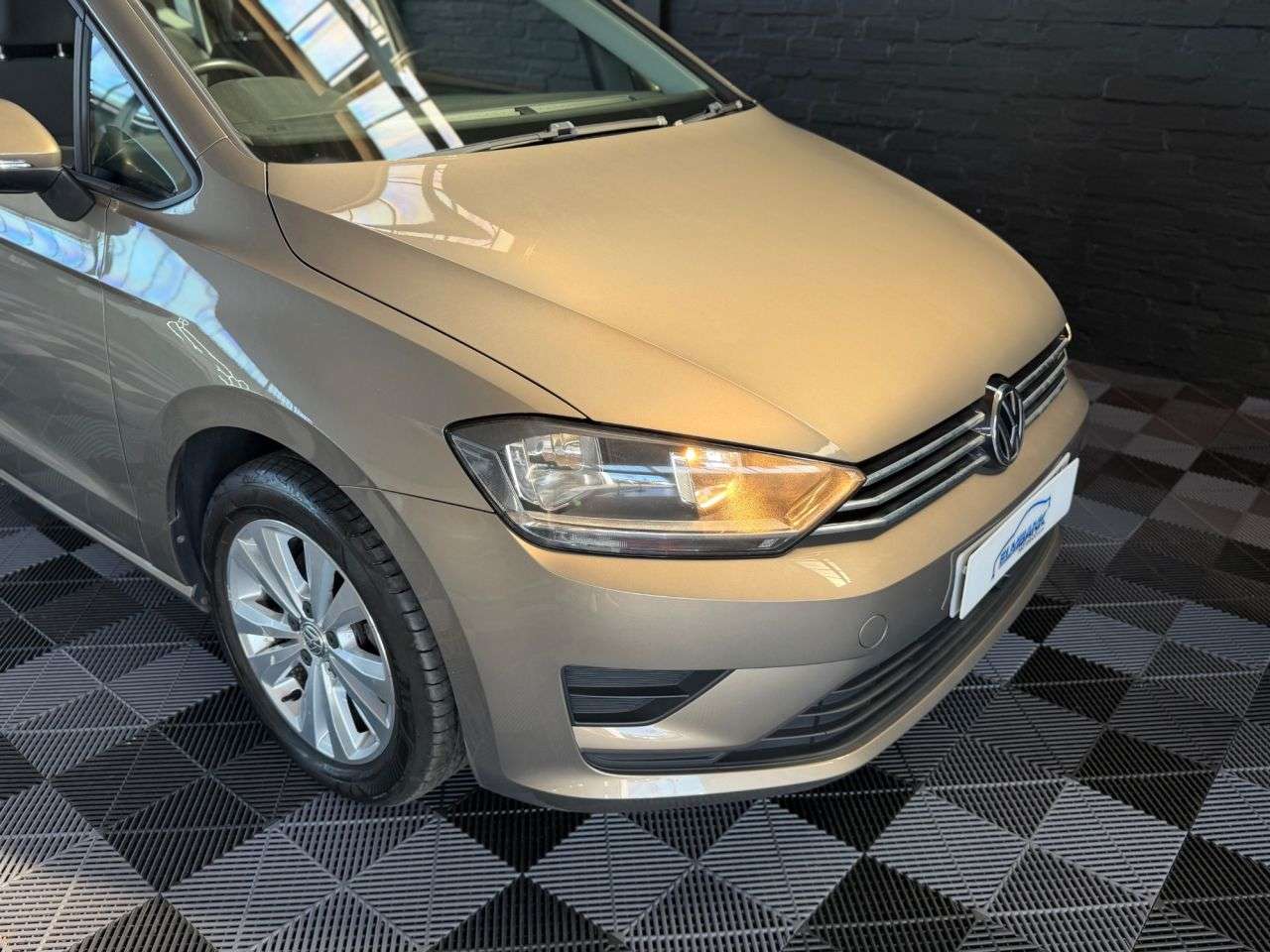 2017 VOLKSWAGEN GOLF SV 2017 VOLKSWAGEN GOLF SV