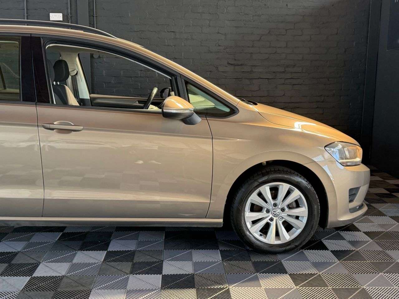 2017 VOLKSWAGEN GOLF SV 2017 VOLKSWAGEN GOLF SV