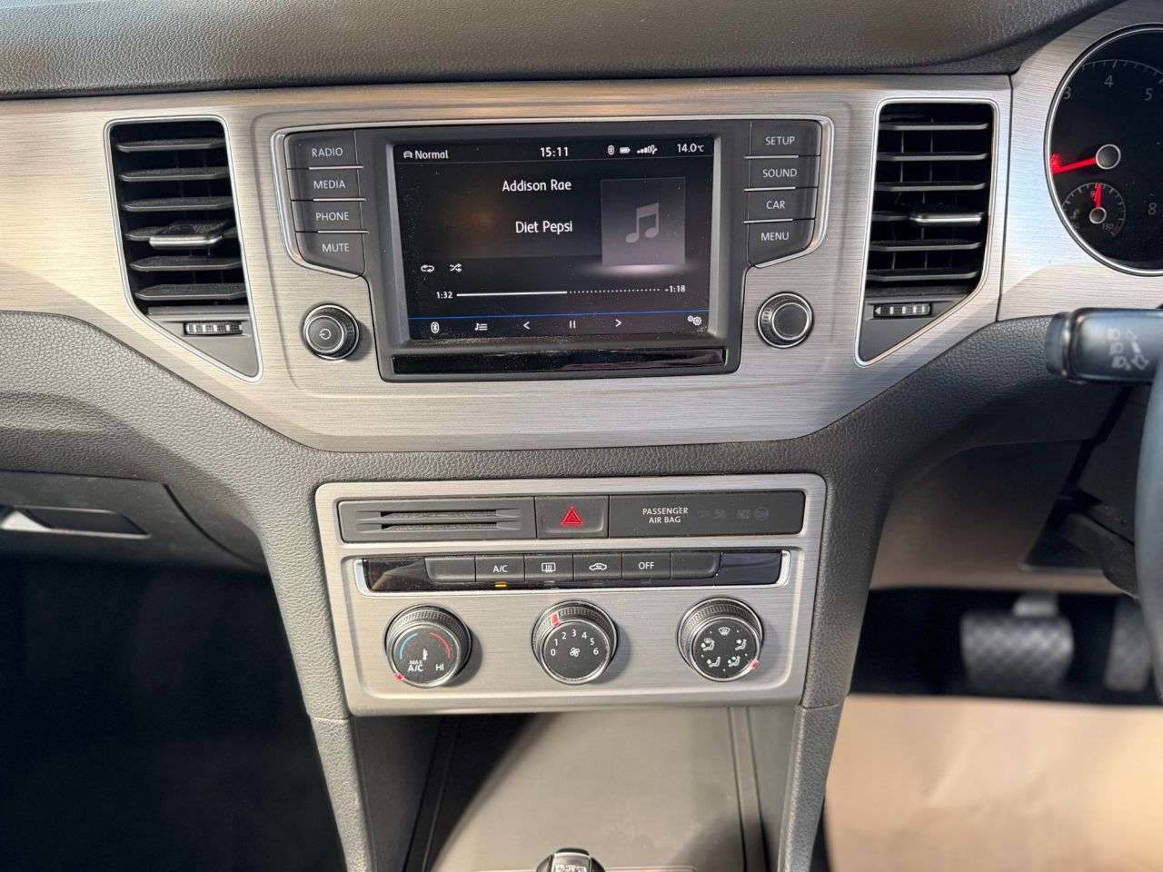 2017 VOLKSWAGEN GOLF SV 2017 VOLKSWAGEN GOLF SV
