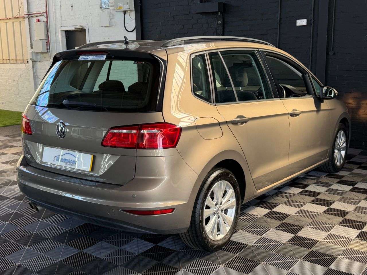 2017 VOLKSWAGEN GOLF SV 2017 VOLKSWAGEN GOLF SV