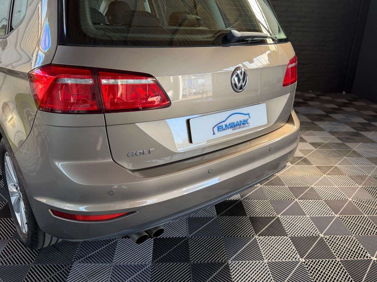 2017 VOLKSWAGEN GOLF SV 2017 VOLKSWAGEN GOLF SV