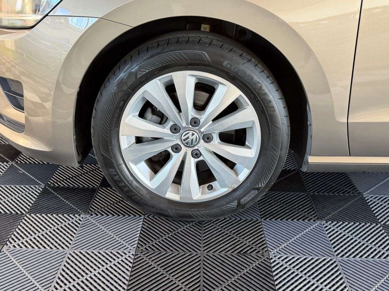 2017 VOLKSWAGEN GOLF SV 2017 VOLKSWAGEN GOLF SV