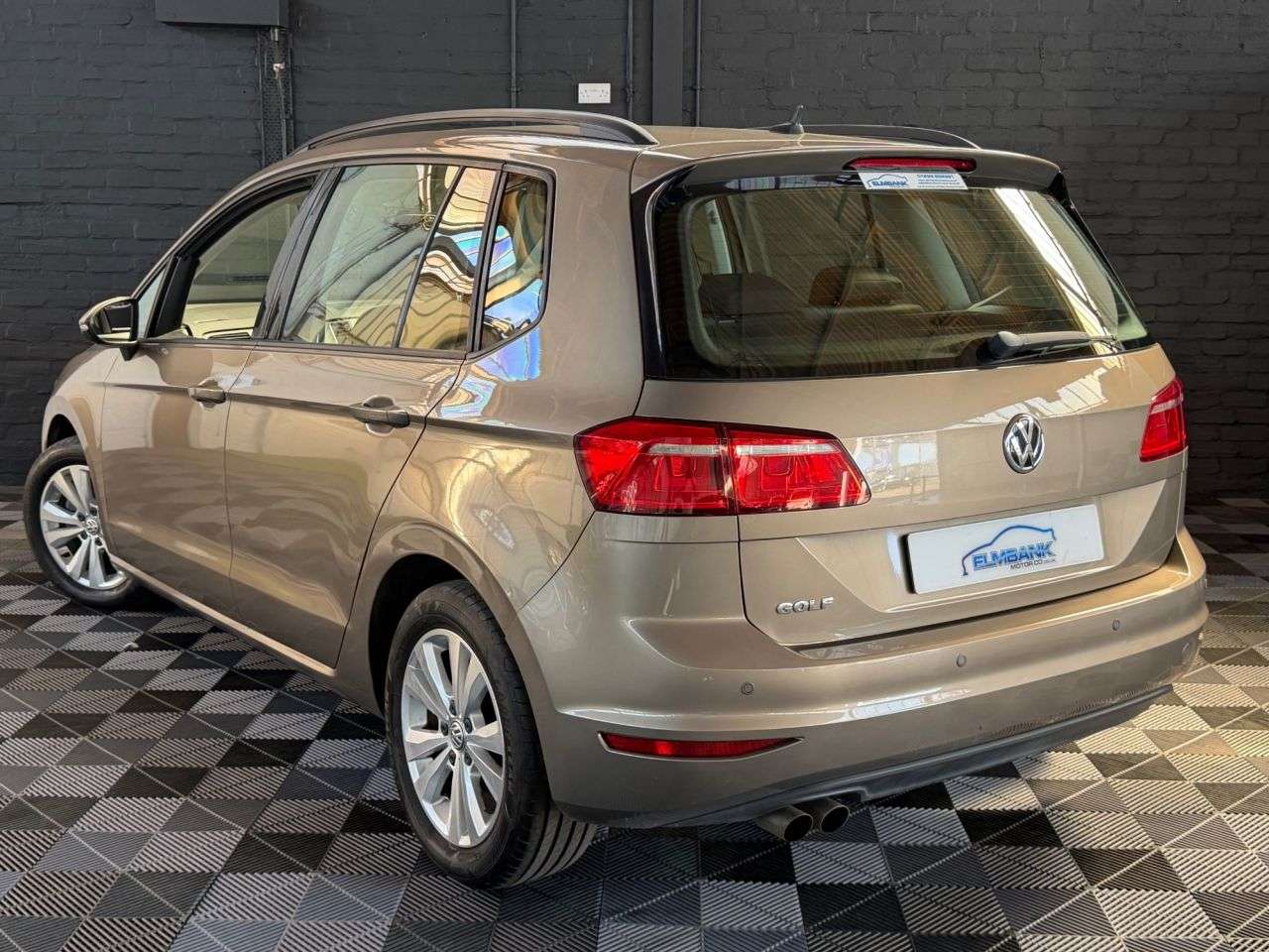 2017 VOLKSWAGEN GOLF SV 2017 VOLKSWAGEN GOLF SV