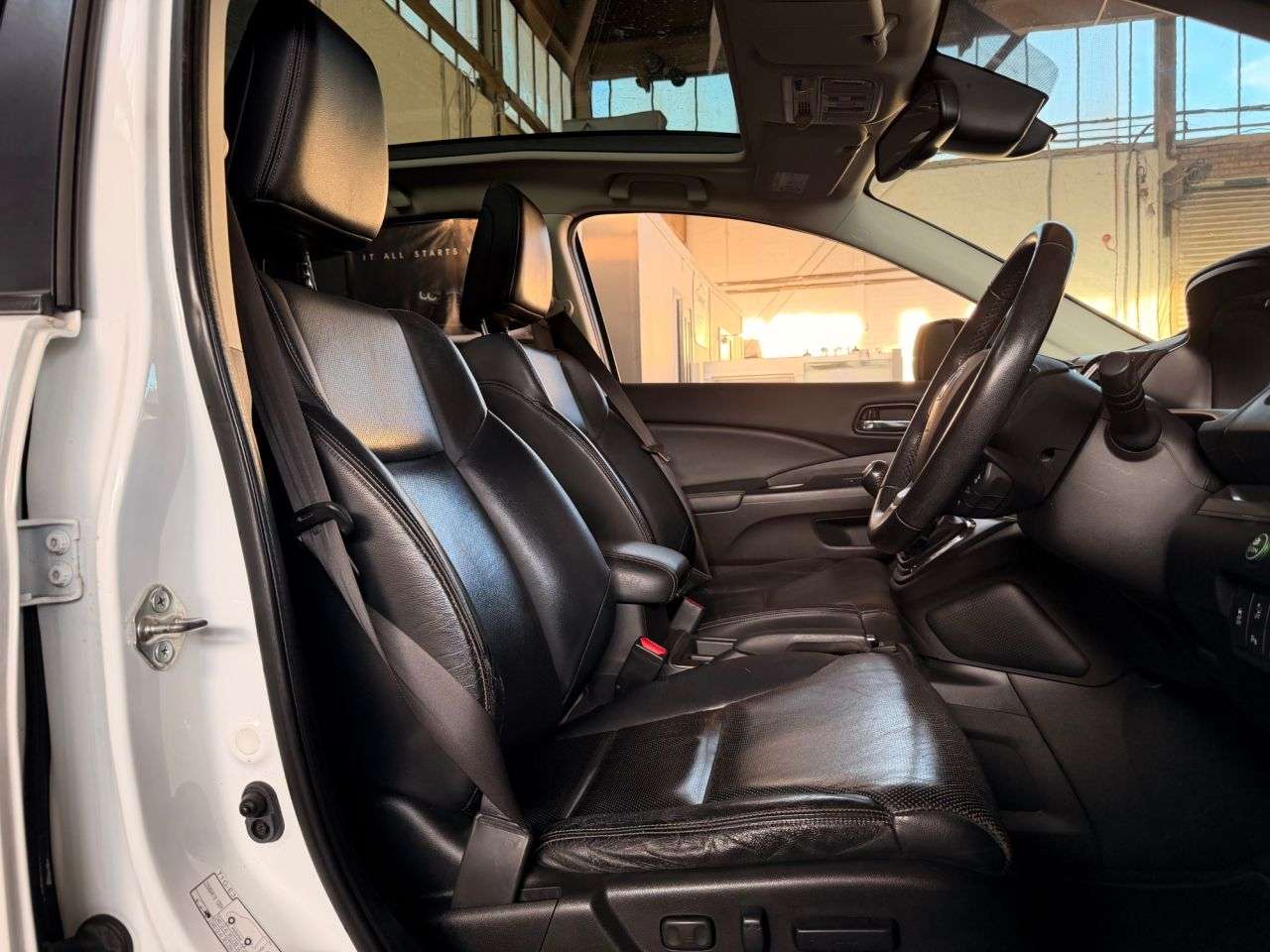 A 2015 HONDA CR-V 1.6 i-DTEC EX SUV 5dr Diesel Manual 4WD Euro 6 (s/s) (160 ps) ULEZ COMPLIAN A 2015 HONDA CR-V 1.6 i-DTEC EX SUV 5dr Diesel Manual 4WD Euro 6 (s/s) (160 ps) ULEZ COMPLIAN