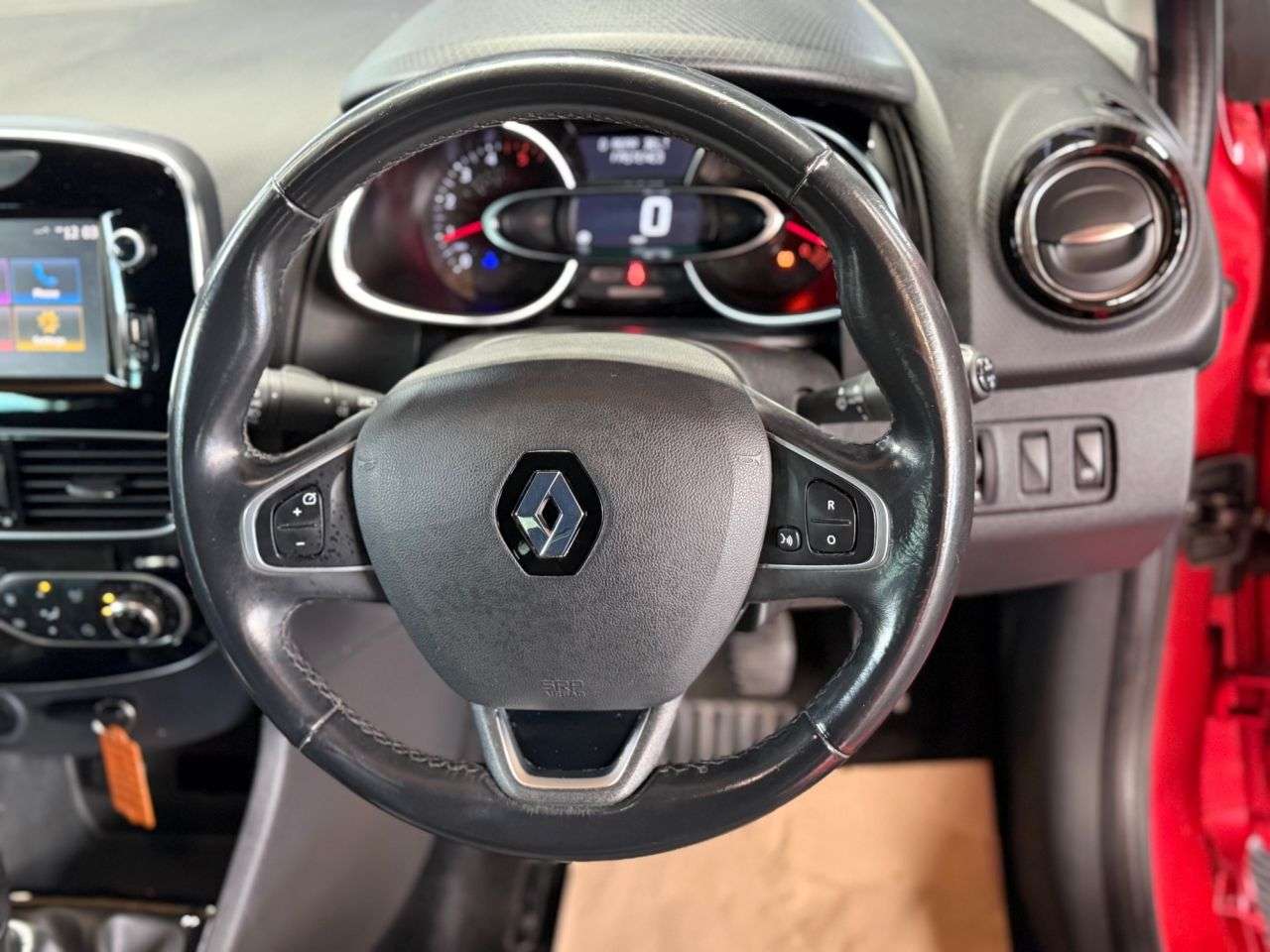 2018 RENAULT CLIO 2018 RENAULT CLIO