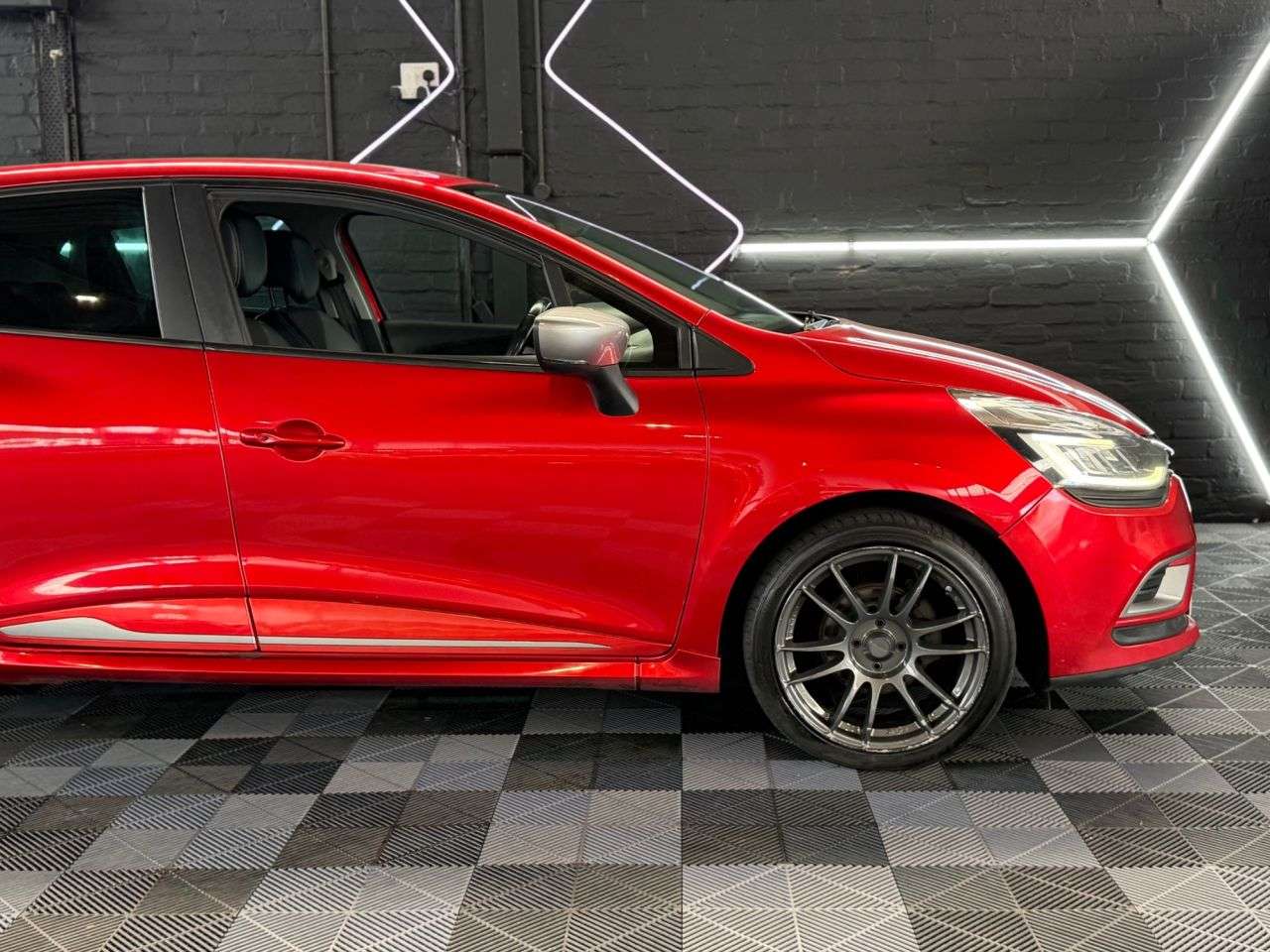 2018 RENAULT CLIO 2018 RENAULT CLIO
