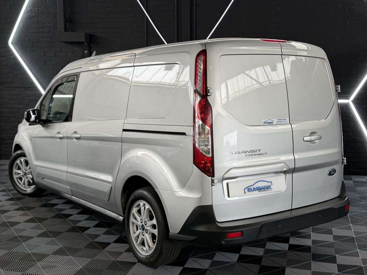 A 2020 FORD TRANSIT CONNECT 1.5 240 EcoBlue Limited Panel Van 5dr Diesel Manual L2 Euro 6 (s/s) (120 ps A 2020 FORD TRANSIT CONNECT 1.5 240 EcoBlue Limited Panel Van 5dr Diesel Manual L2 Euro 6 (s/s) (120 ps