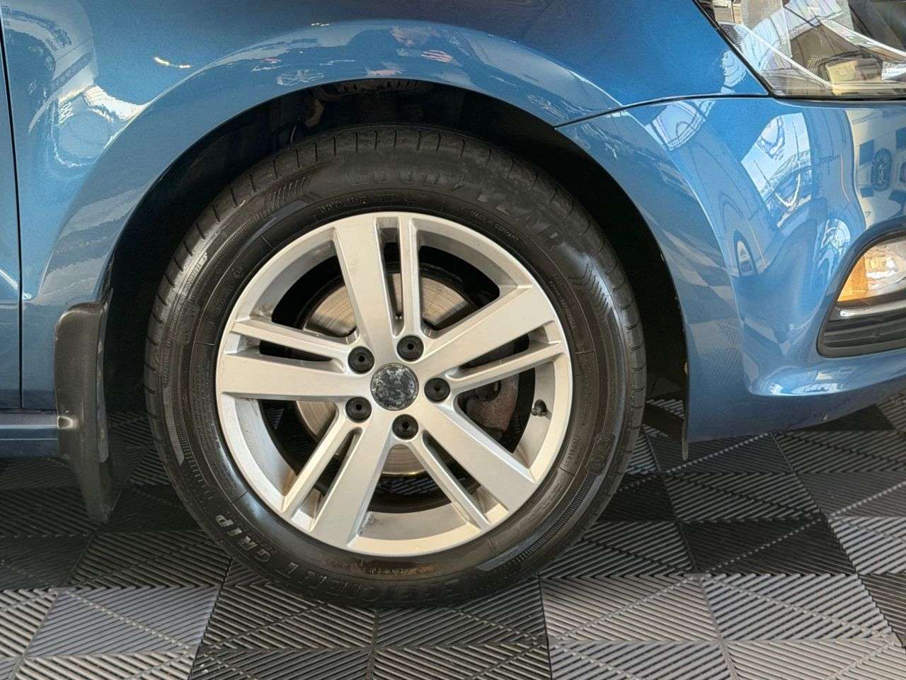 A 2016 VOLKSWAGEN POLO 1.2 TSI BlueMotion Tech Match Hatchback 5dr Petrol Manual Euro 6 (s/s) (90 A 2016 VOLKSWAGEN POLO 1.2 TSI BlueMotion Tech Match Hatchback 5dr Petrol Manual Euro 6 (s/s) (90