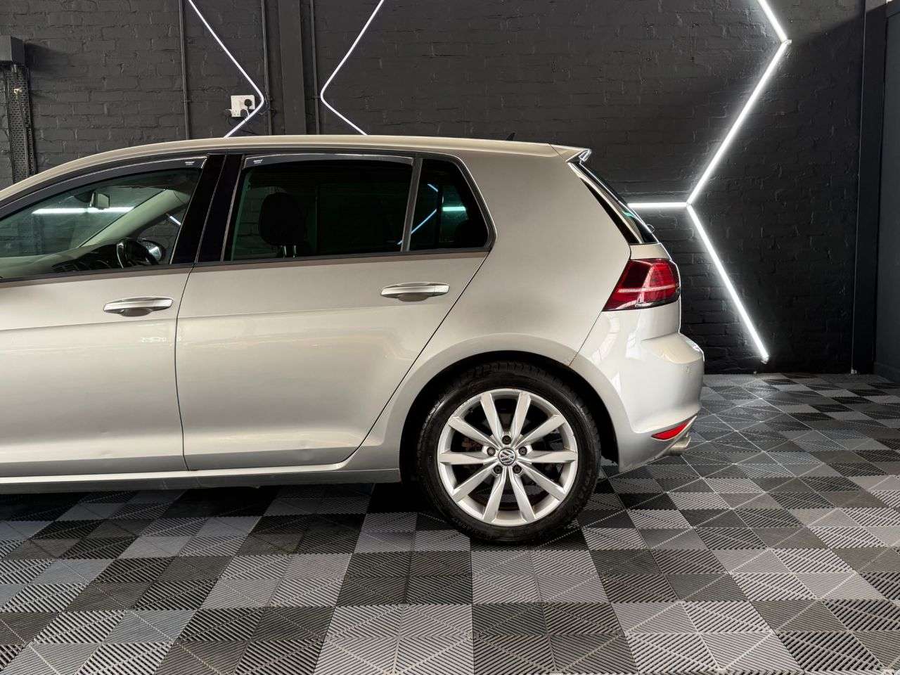 A 2014 VOLKSWAGEN GOLF 1.4 TSI BlueMotion Tech ACT GT Hatchback 5dr Petrol Manual Euro 6 (s/s) (14 A 2014 VOLKSWAGEN GOLF 1.4 TSI BlueMotion Tech ACT GT Hatchback 5dr Petrol Manual Euro 6 (s/s) (14