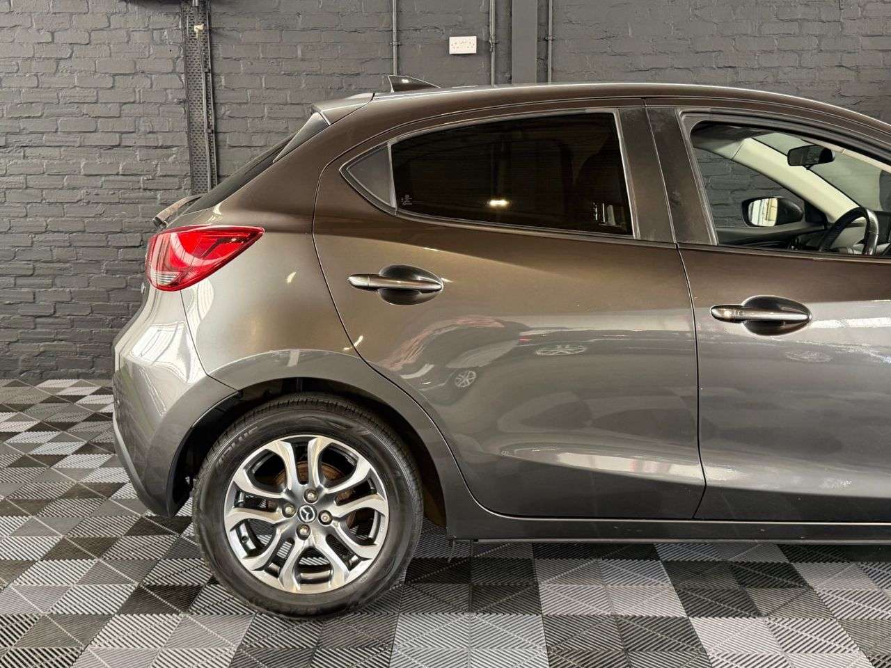 2019 MAZDA MAZDA2 2019 MAZDA MAZDA2