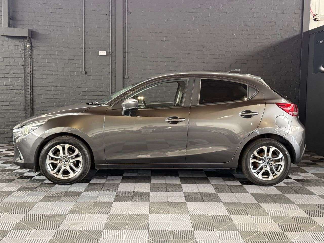 2019 MAZDA MAZDA2 2019 MAZDA MAZDA2