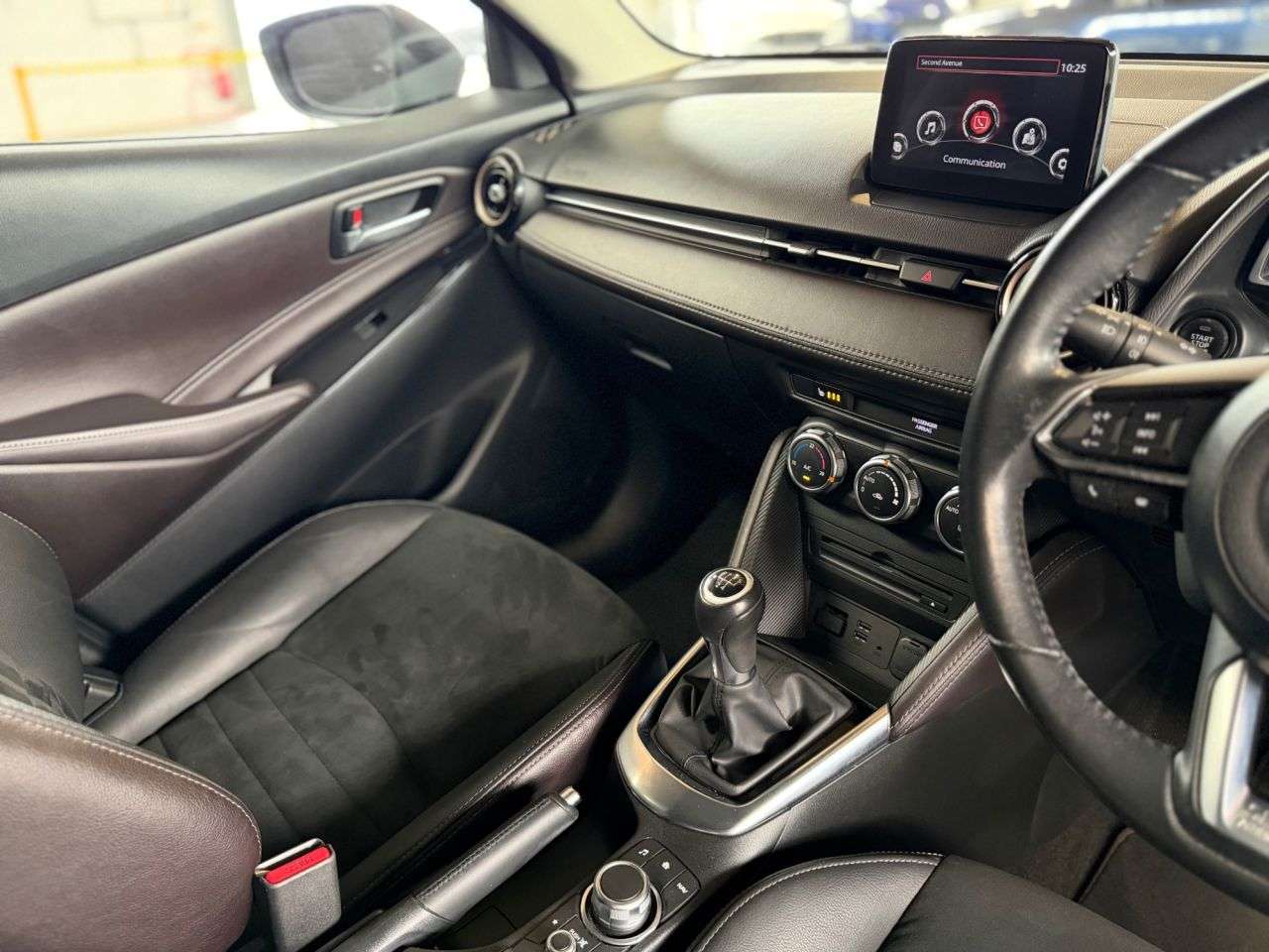 2019 MAZDA MAZDA2 2019 MAZDA MAZDA2
