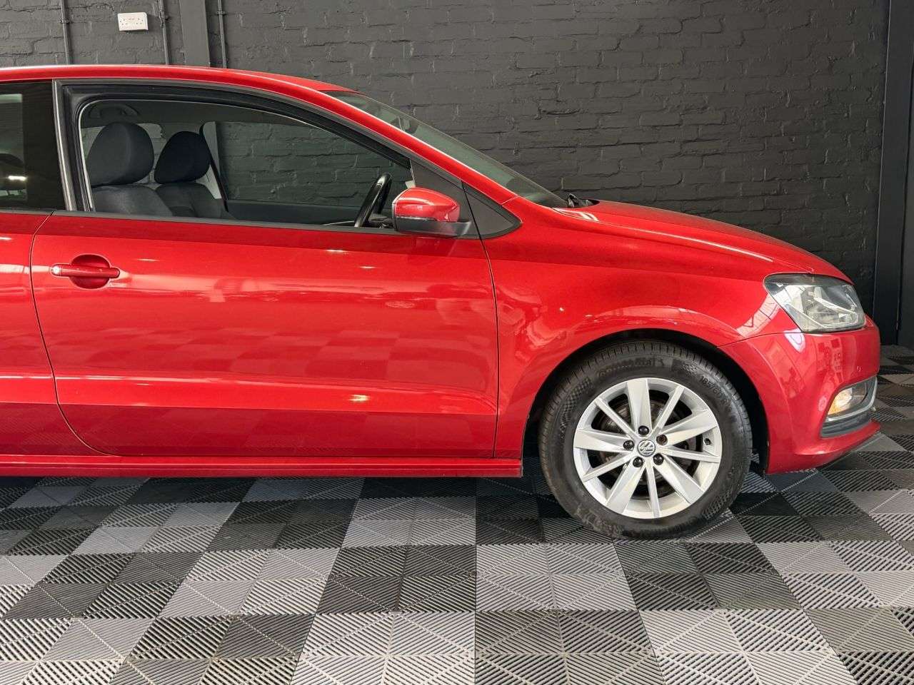 2015 VOLKSWAGEN POLO 2015 VOLKSWAGEN POLO