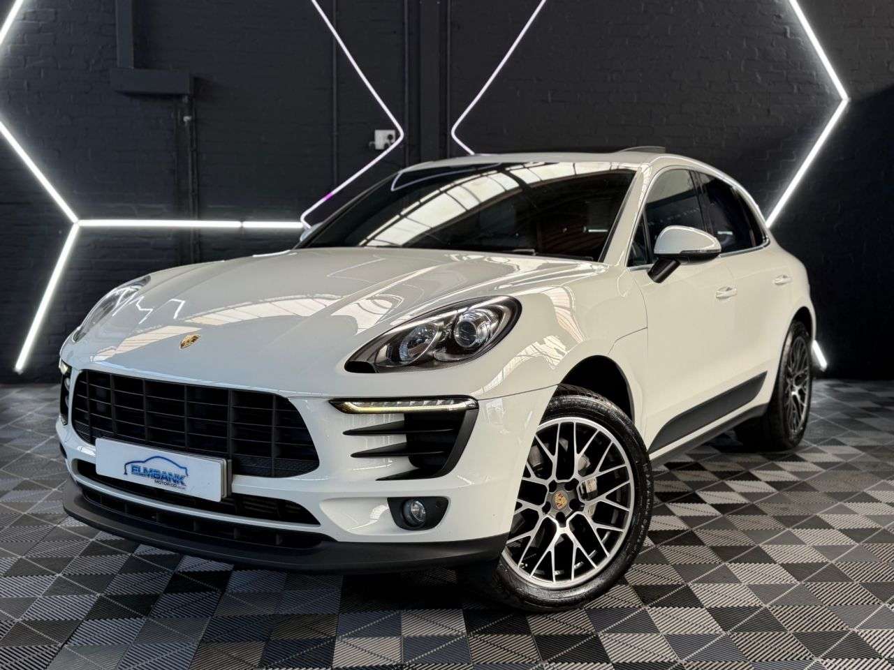 2015 PORSCHE MACAN 2015 PORSCHE MACAN