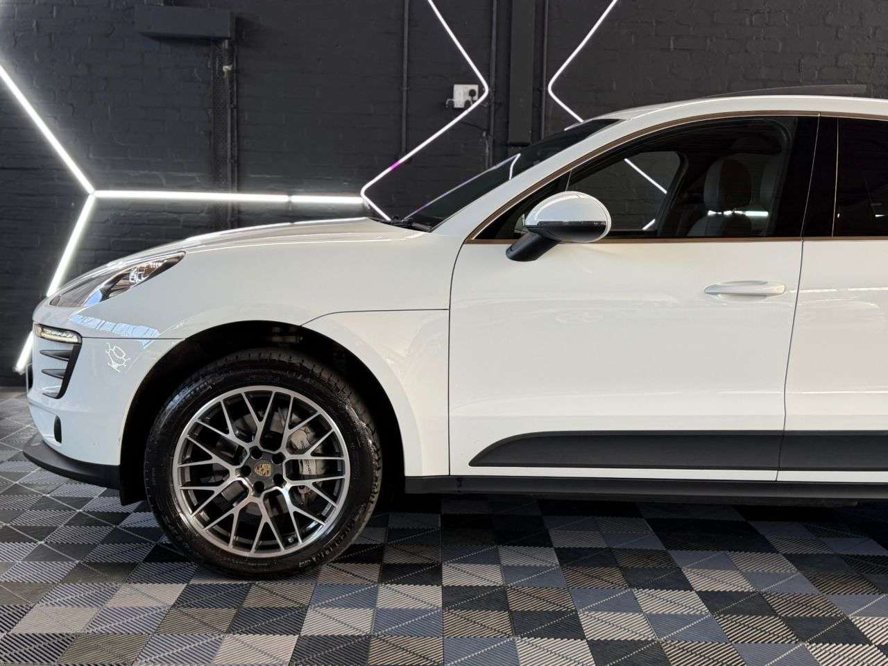 2015 PORSCHE MACAN 2015 PORSCHE MACAN