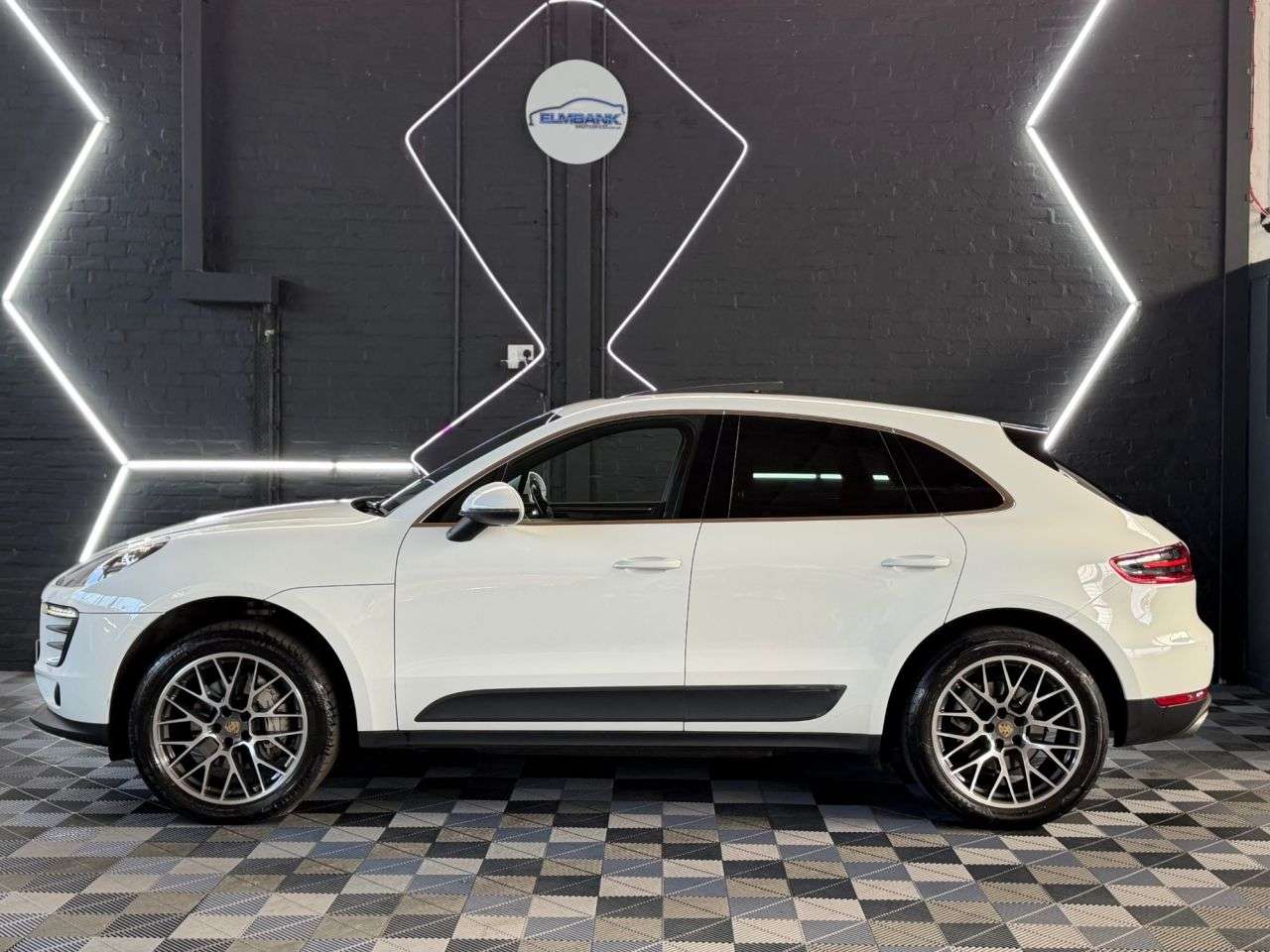 2015 PORSCHE MACAN 2015 PORSCHE MACAN