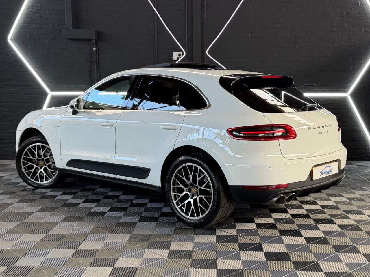 2015 PORSCHE MACAN 2015 PORSCHE MACAN
