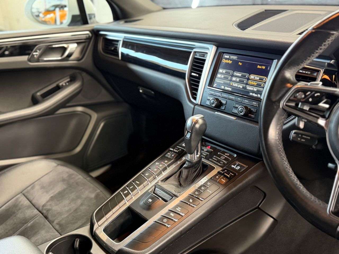 2015 PORSCHE MACAN 2015 PORSCHE MACAN