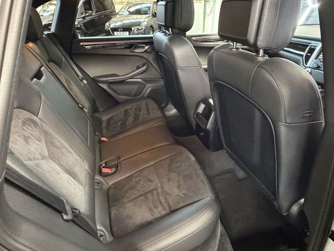 2015 PORSCHE MACAN 2015 PORSCHE MACAN