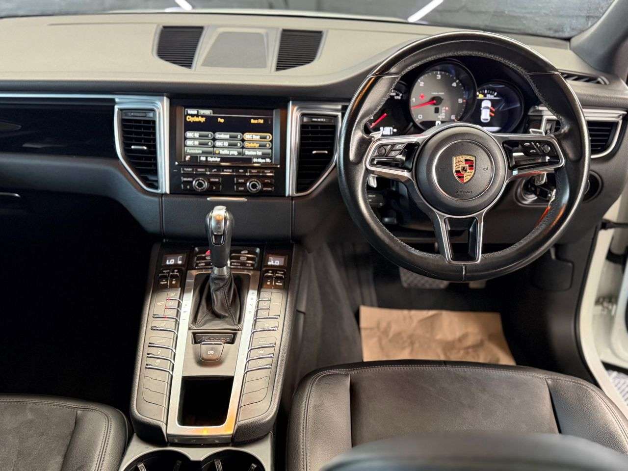 2015 PORSCHE MACAN 2015 PORSCHE MACAN