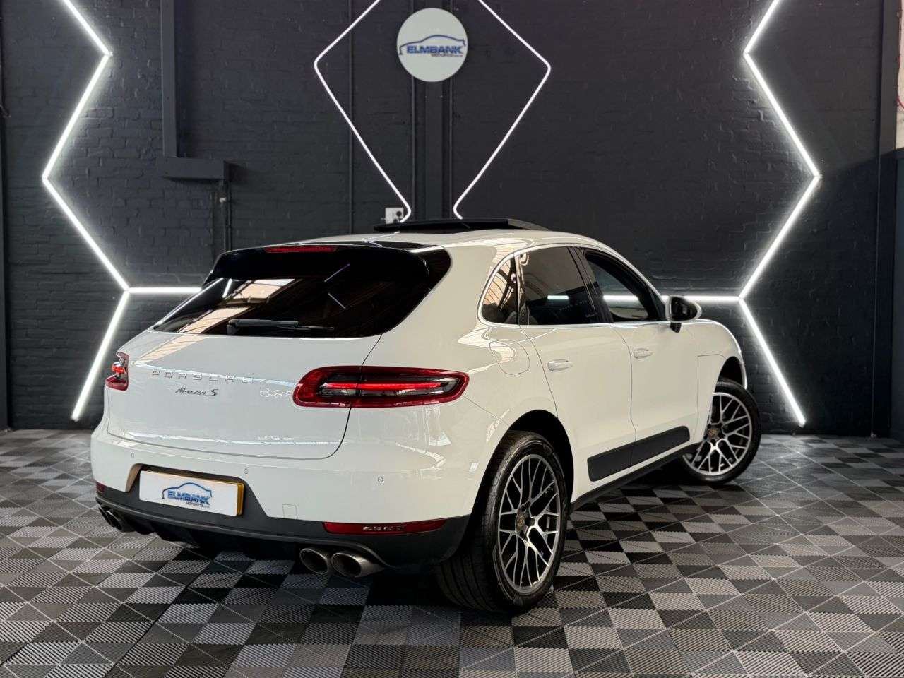 2015 PORSCHE MACAN 2015 PORSCHE MACAN
