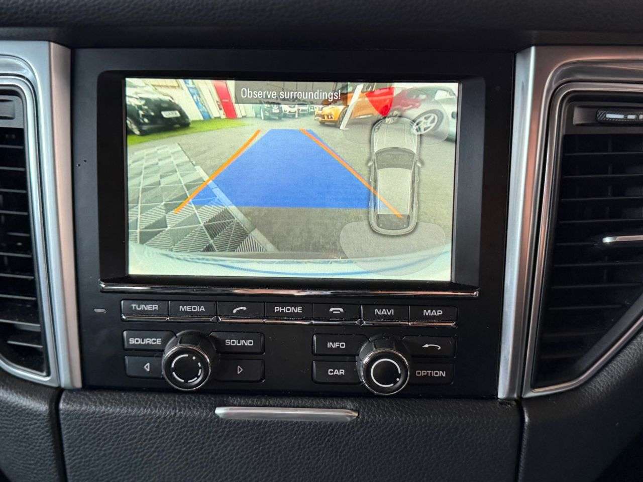 2015 PORSCHE MACAN 2015 PORSCHE MACAN