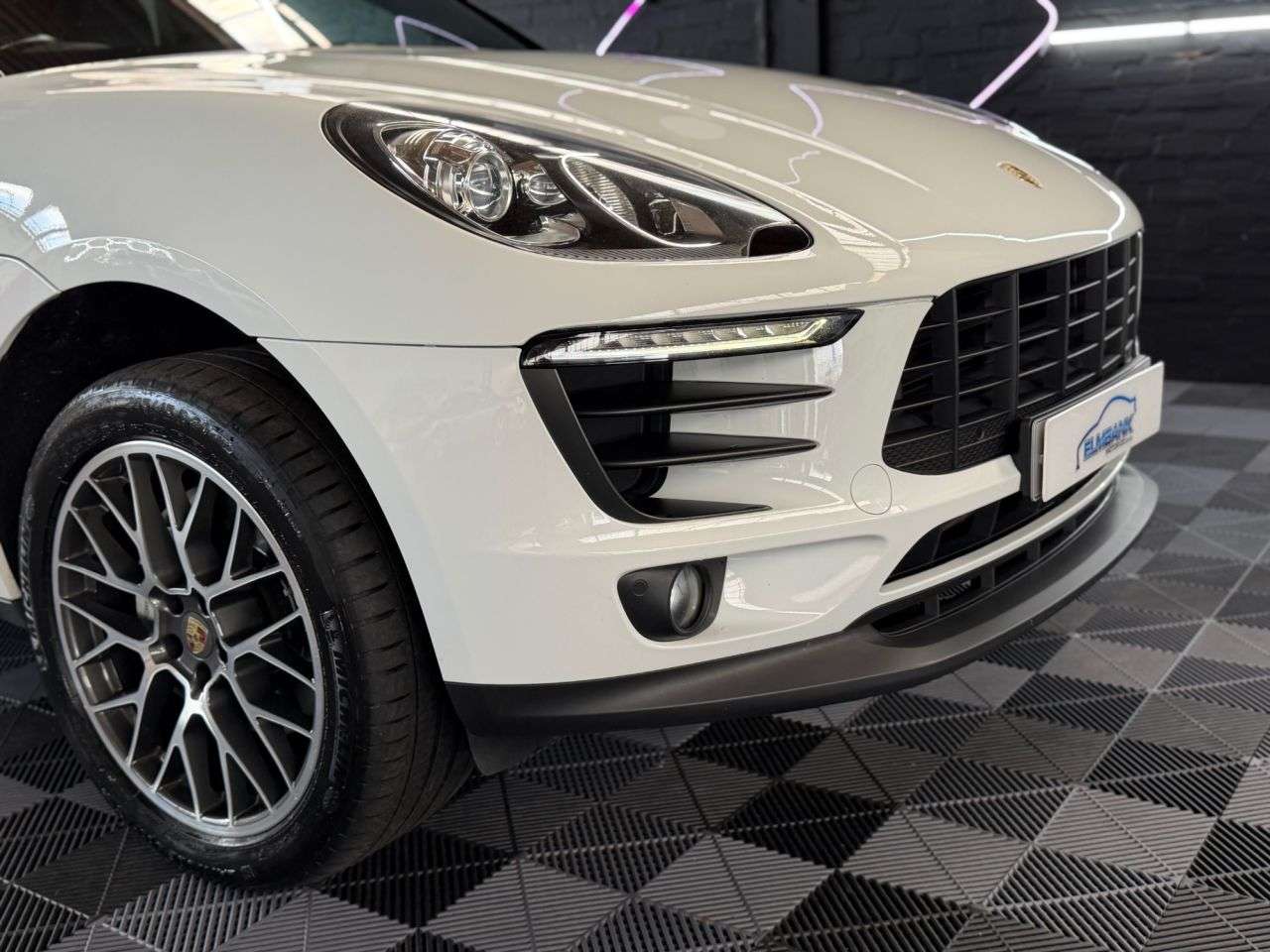 2015 PORSCHE MACAN 2015 PORSCHE MACAN