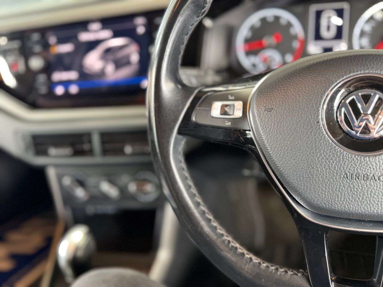 2019 VOLKSWAGEN POLO 2019 VOLKSWAGEN POLO