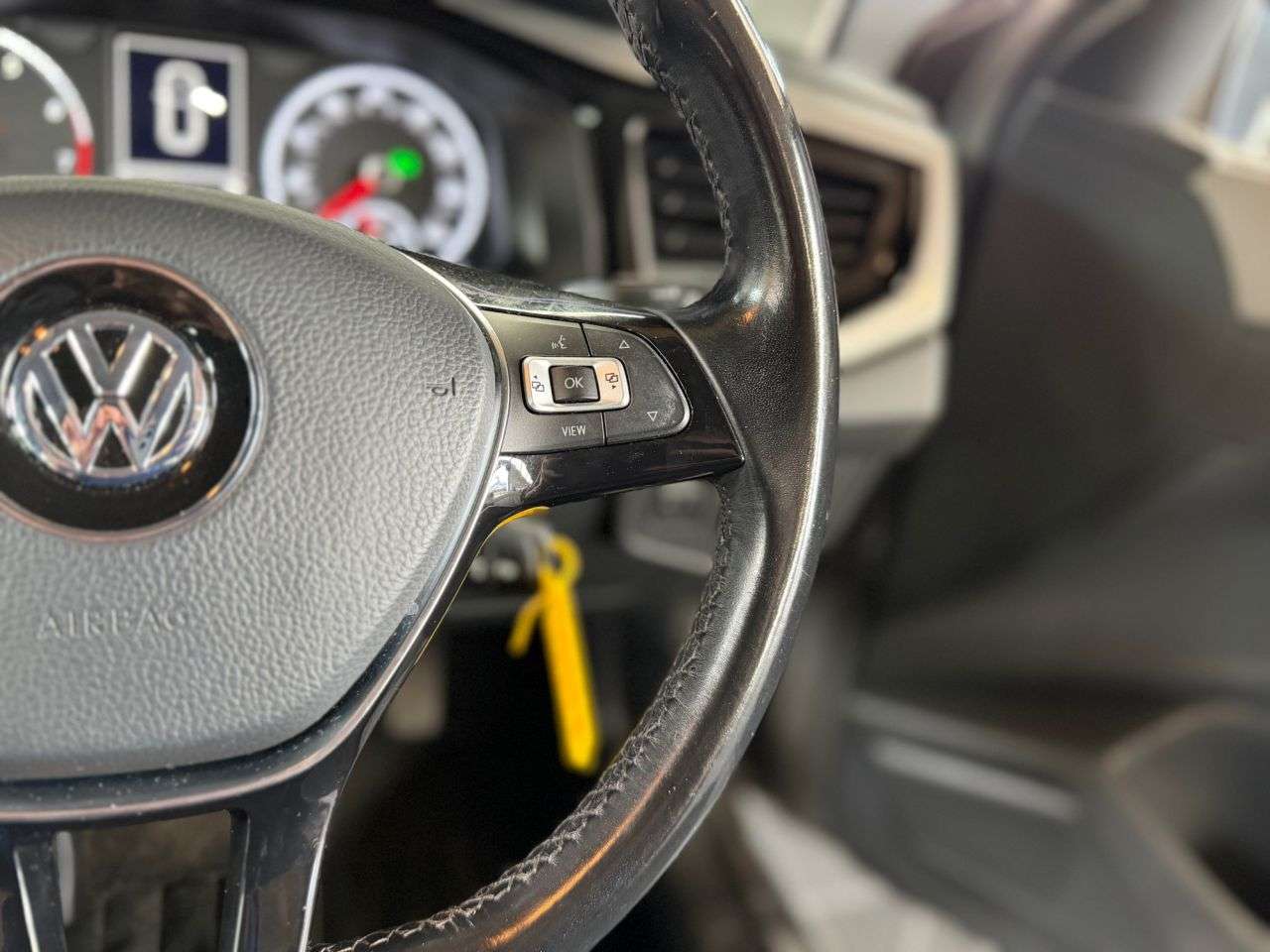 2019 VOLKSWAGEN POLO 2019 VOLKSWAGEN POLO