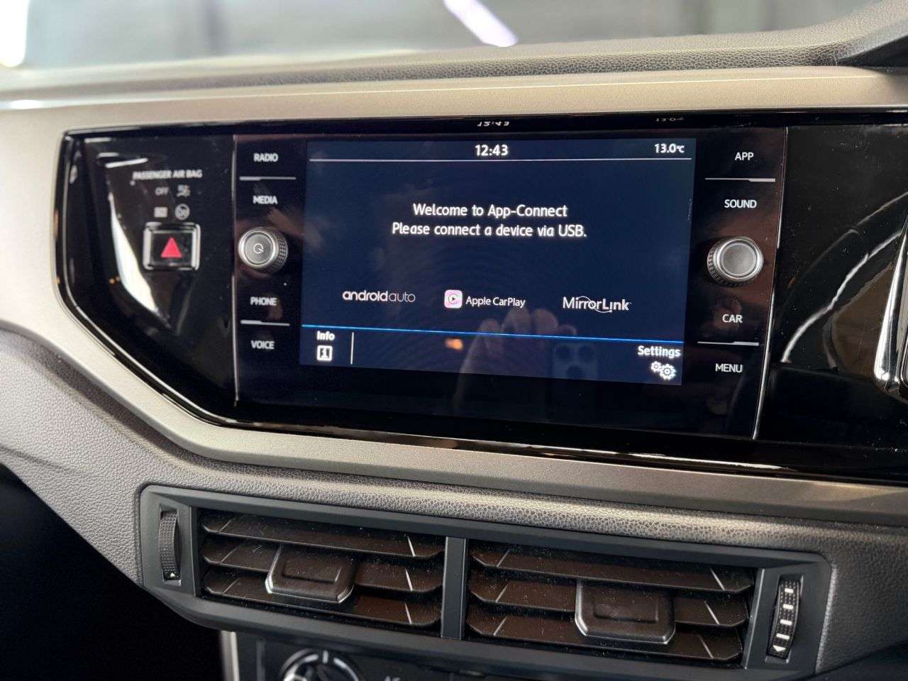 2019 VOLKSWAGEN POLO 2019 VOLKSWAGEN POLO