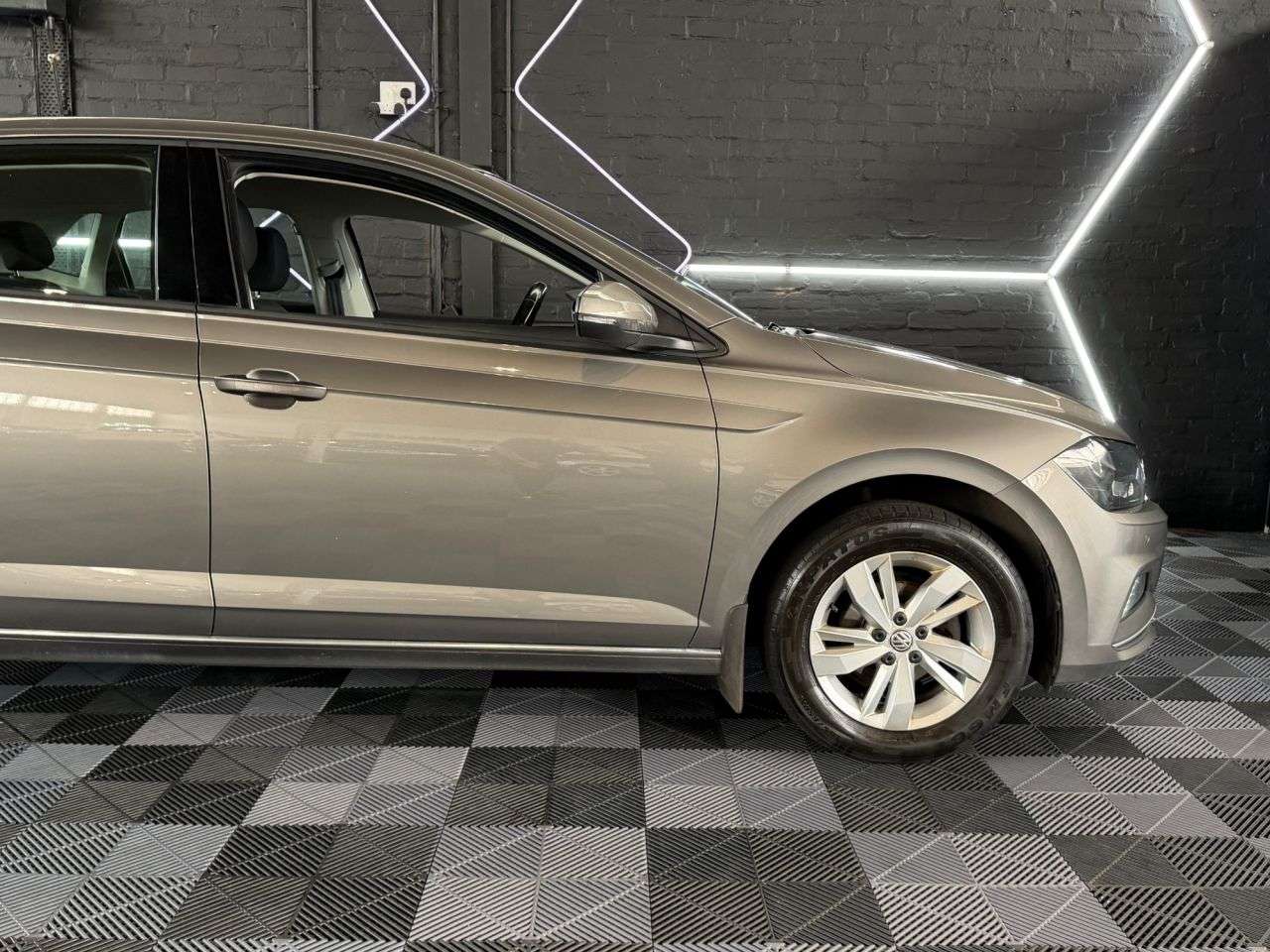2019 VOLKSWAGEN POLO 2019 VOLKSWAGEN POLO
