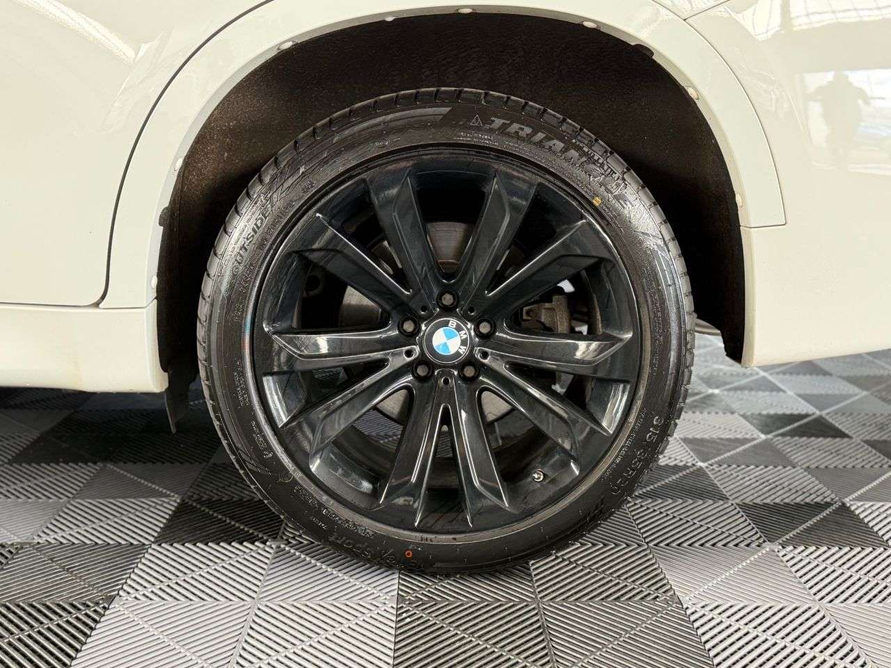 2016 BMW X6 2016 BMW X6