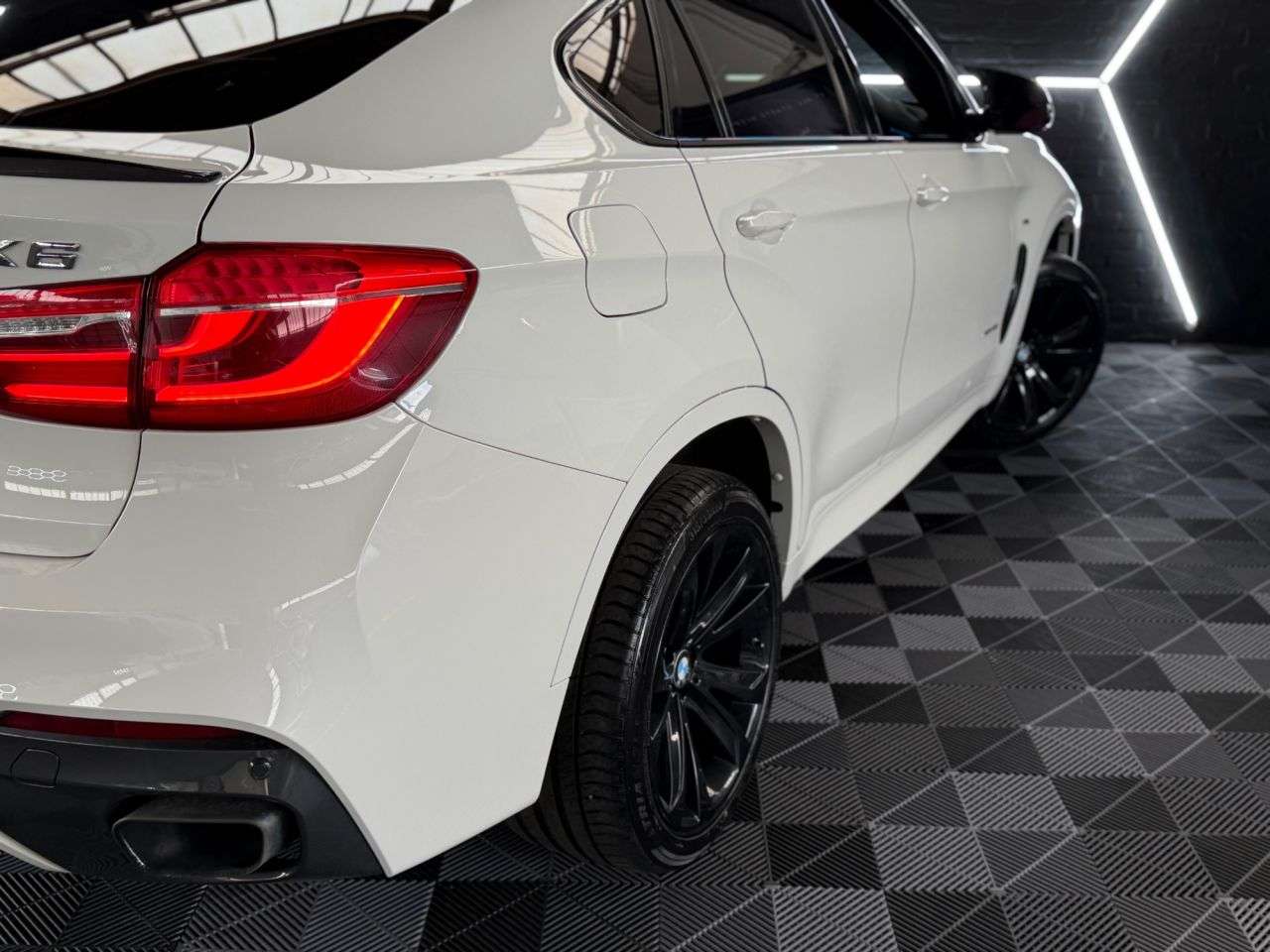 2016 BMW X6 2016 BMW X6