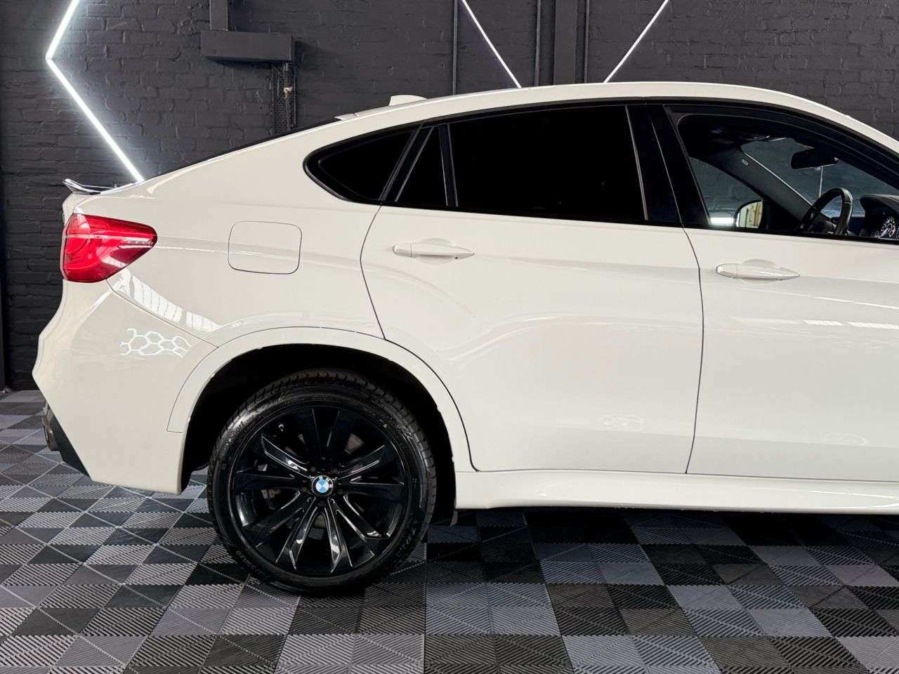 2016 BMW X6 2016 BMW X6