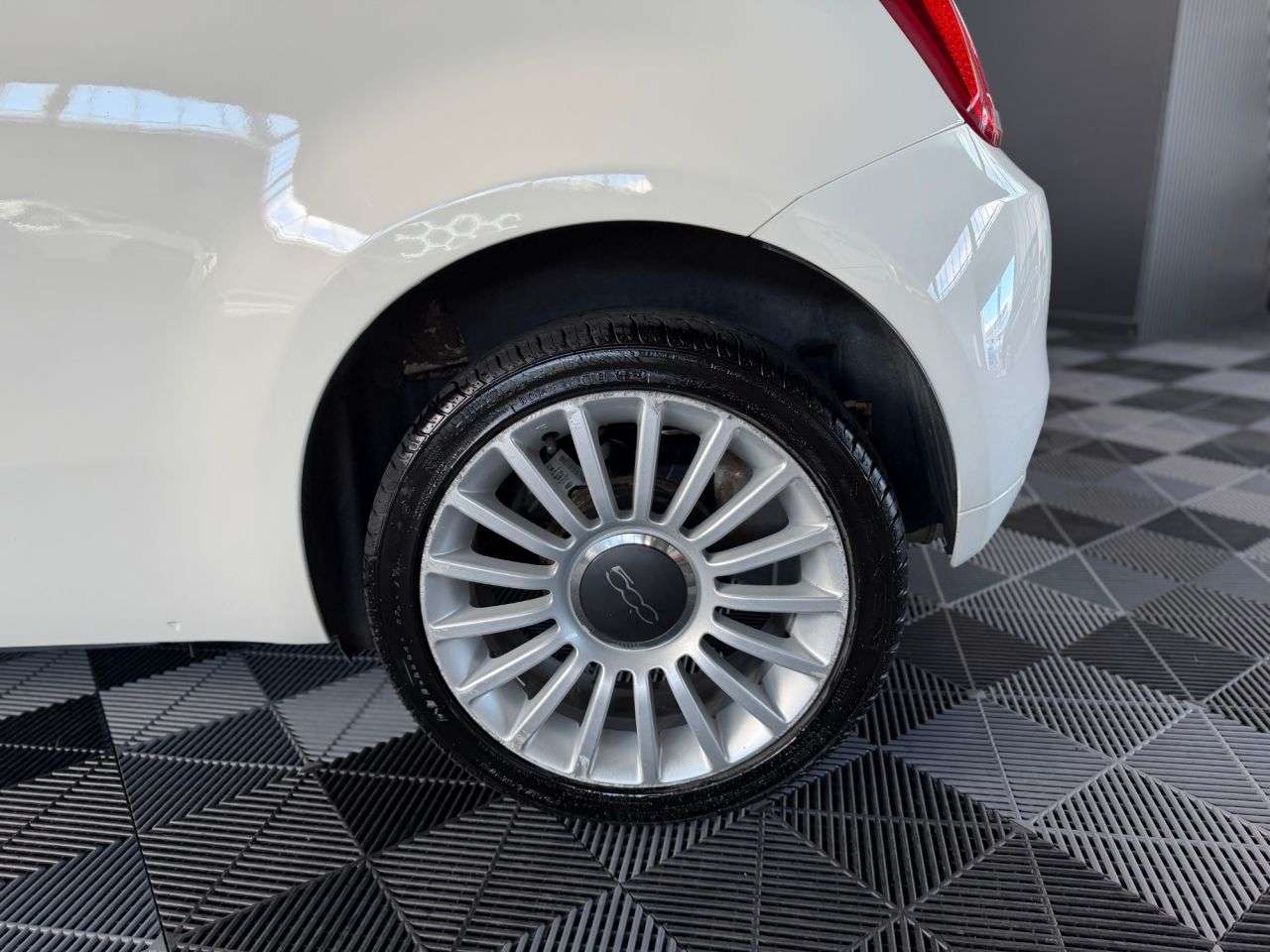 2018 FIAT 500 2018 FIAT 500