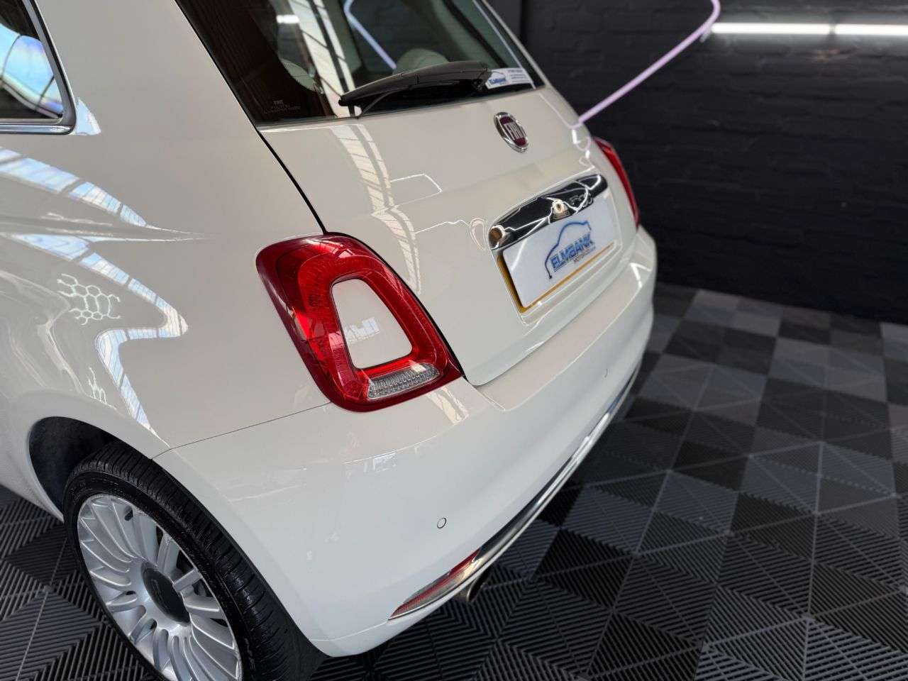 2018 FIAT 500 2018 FIAT 500