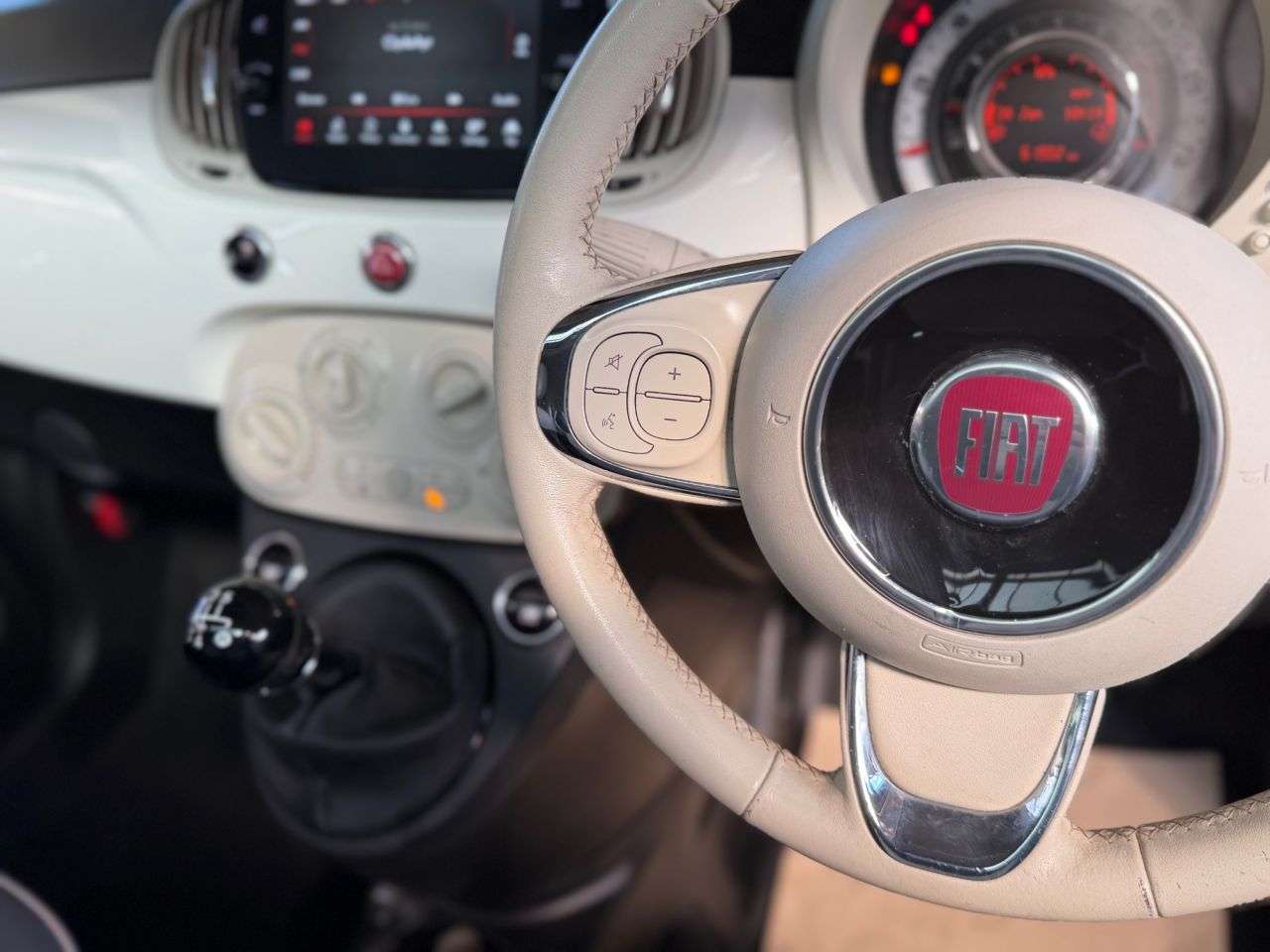 2018 FIAT 500 2018 FIAT 500