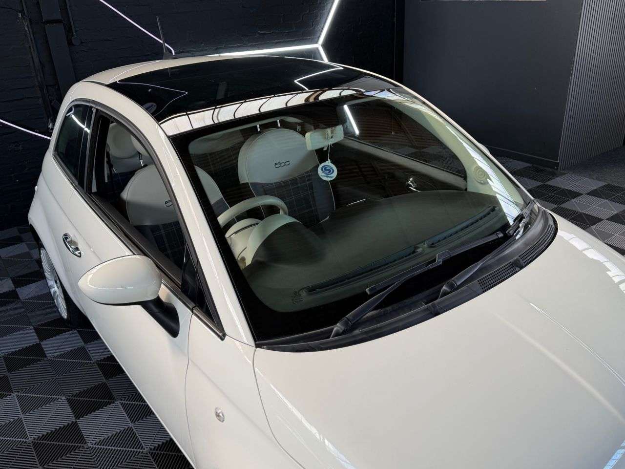 2018 FIAT 500 2018 FIAT 500