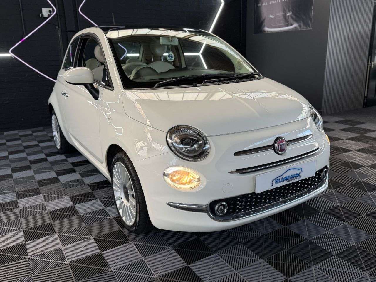 2018 FIAT 500 2018 FIAT 500