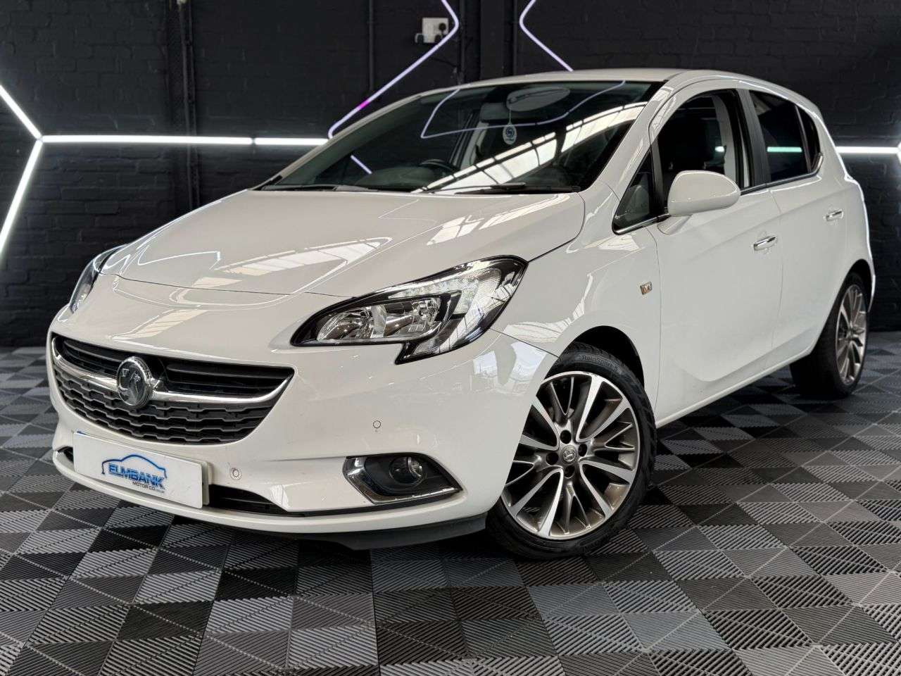 A 2017 VAUXHALL CORSA 1.4i ecoFLEX Elite Hatchback 5dr Petrol Manual Euro 6 (90 ps) 2 KEYS - ONLY A 2017 VAUXHALL CORSA 1.4i ecoFLEX Elite Hatchback 5dr Petrol Manual Euro 6 (90 ps) 2 KEYS - ONLY