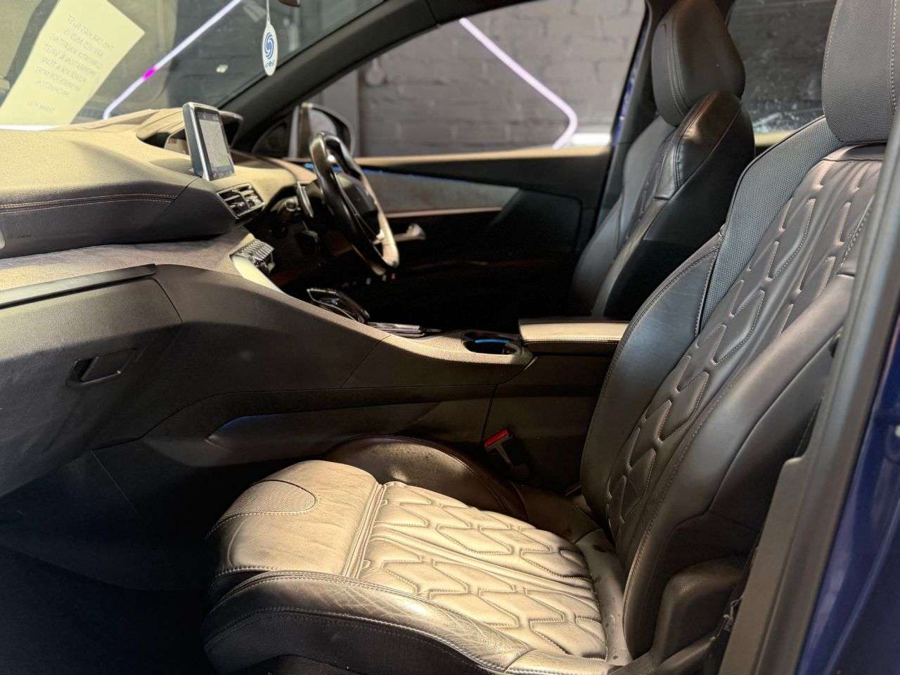 2017 PEUGEOT 3008 2017 PEUGEOT 3008