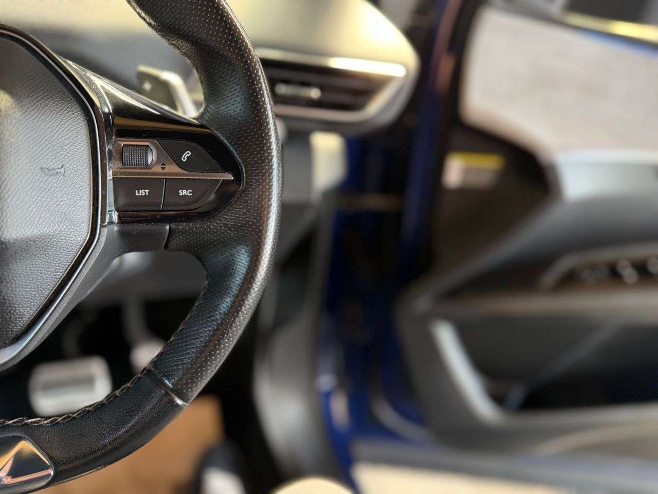 2017 PEUGEOT 3008 2017 PEUGEOT 3008