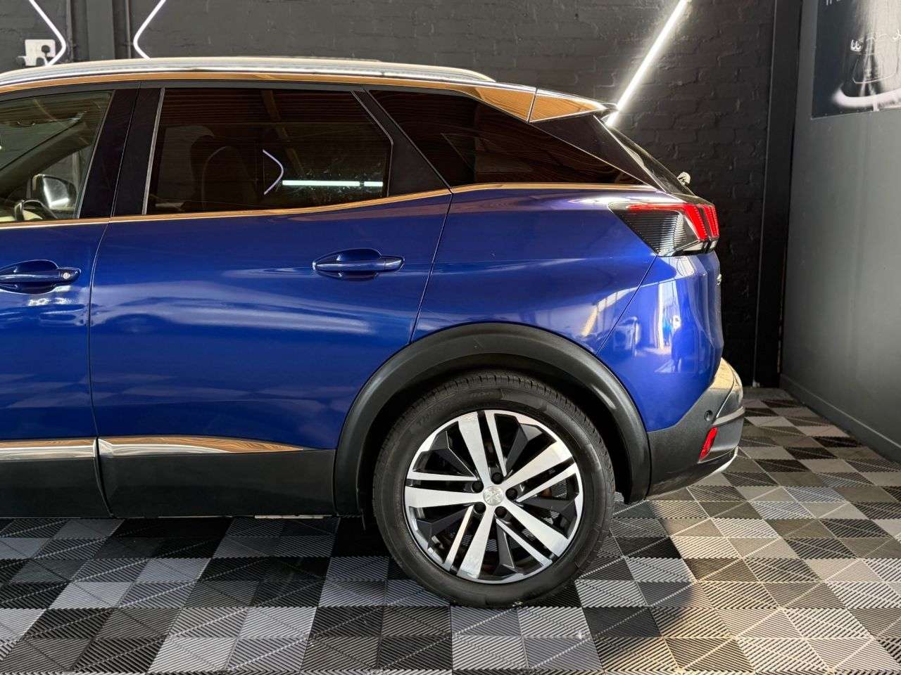 2017 PEUGEOT 3008 2017 PEUGEOT 3008