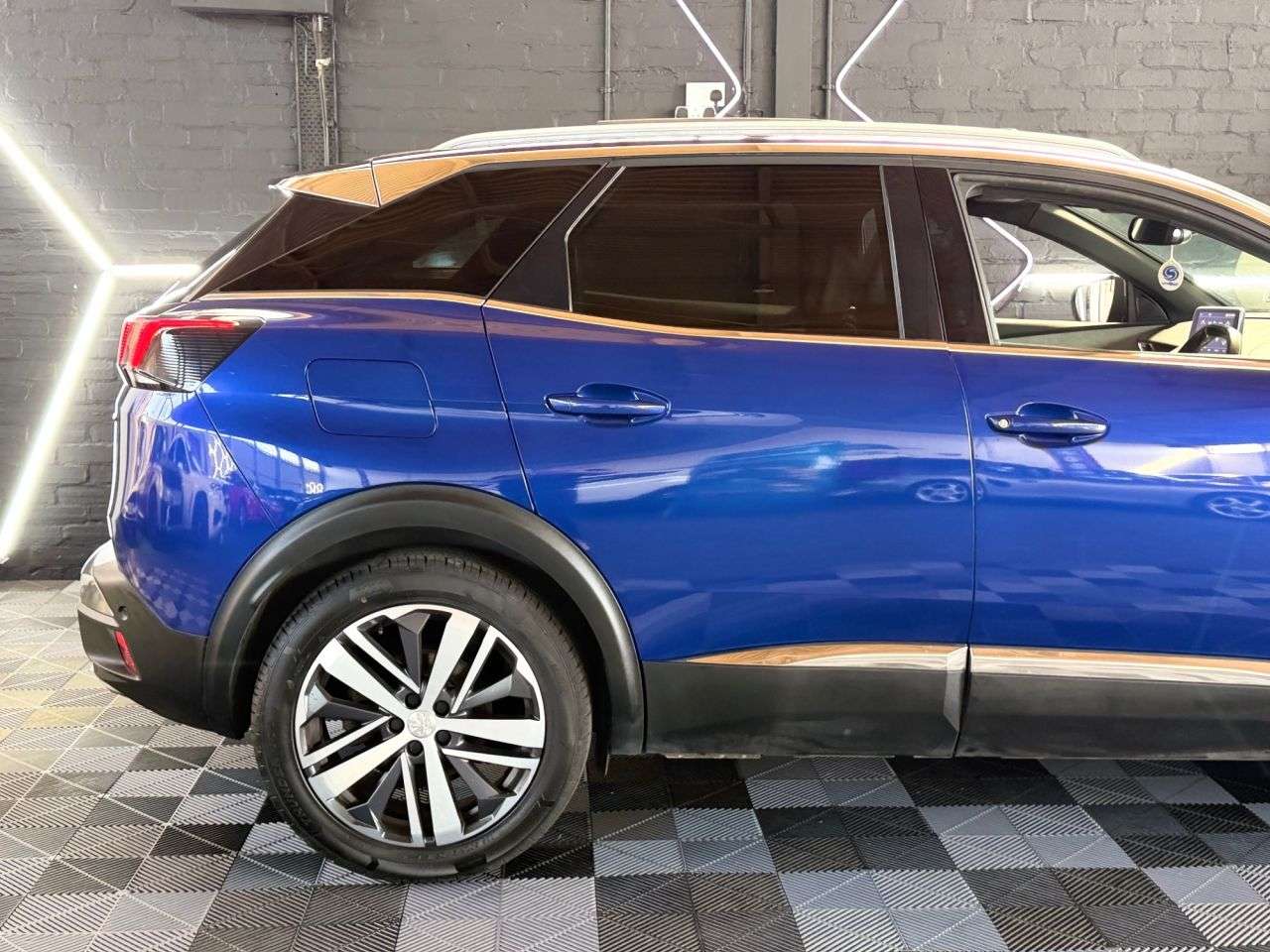 2017 PEUGEOT 3008 2017 PEUGEOT 3008
