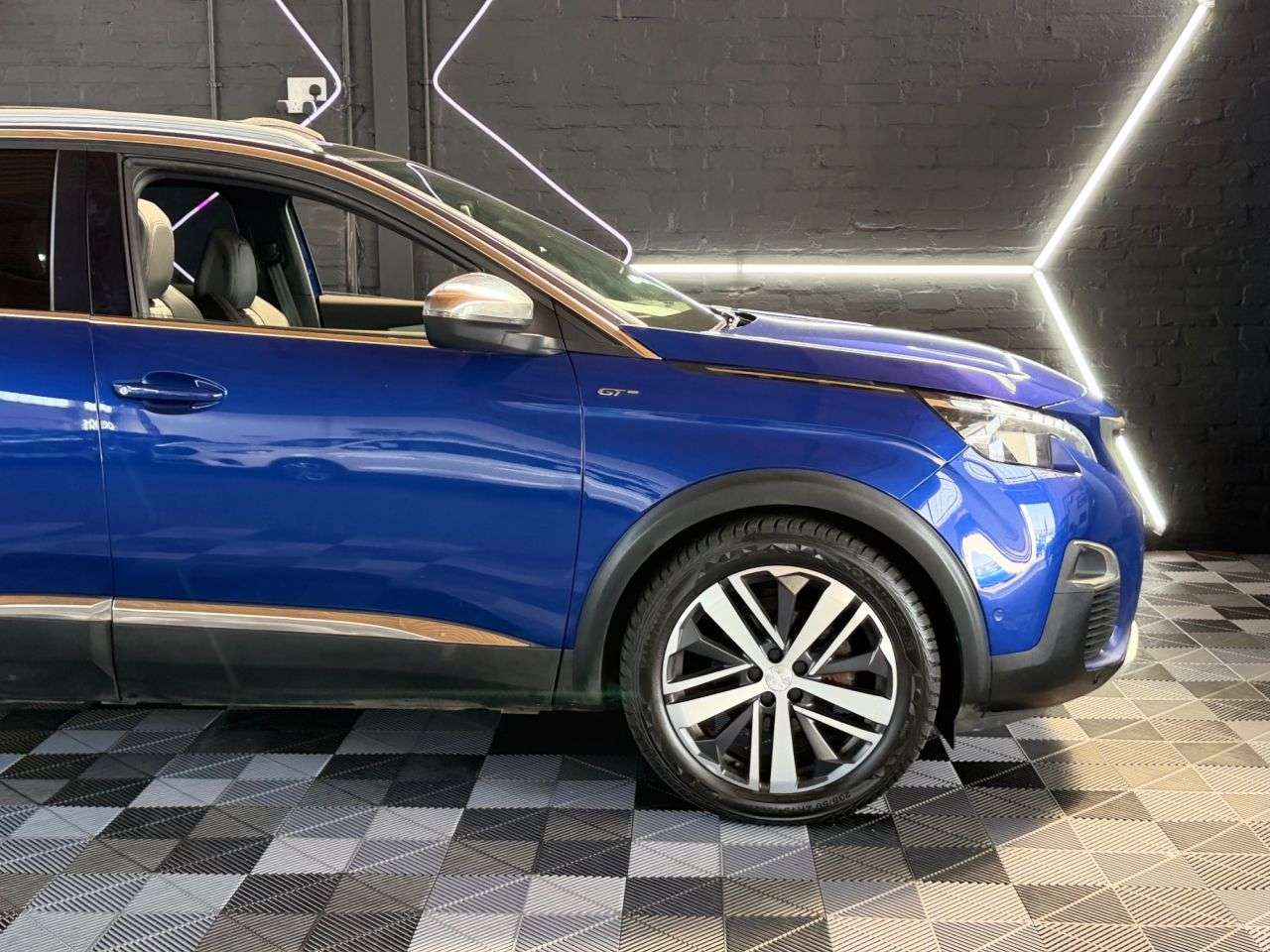 2017 PEUGEOT 3008 2017 PEUGEOT 3008