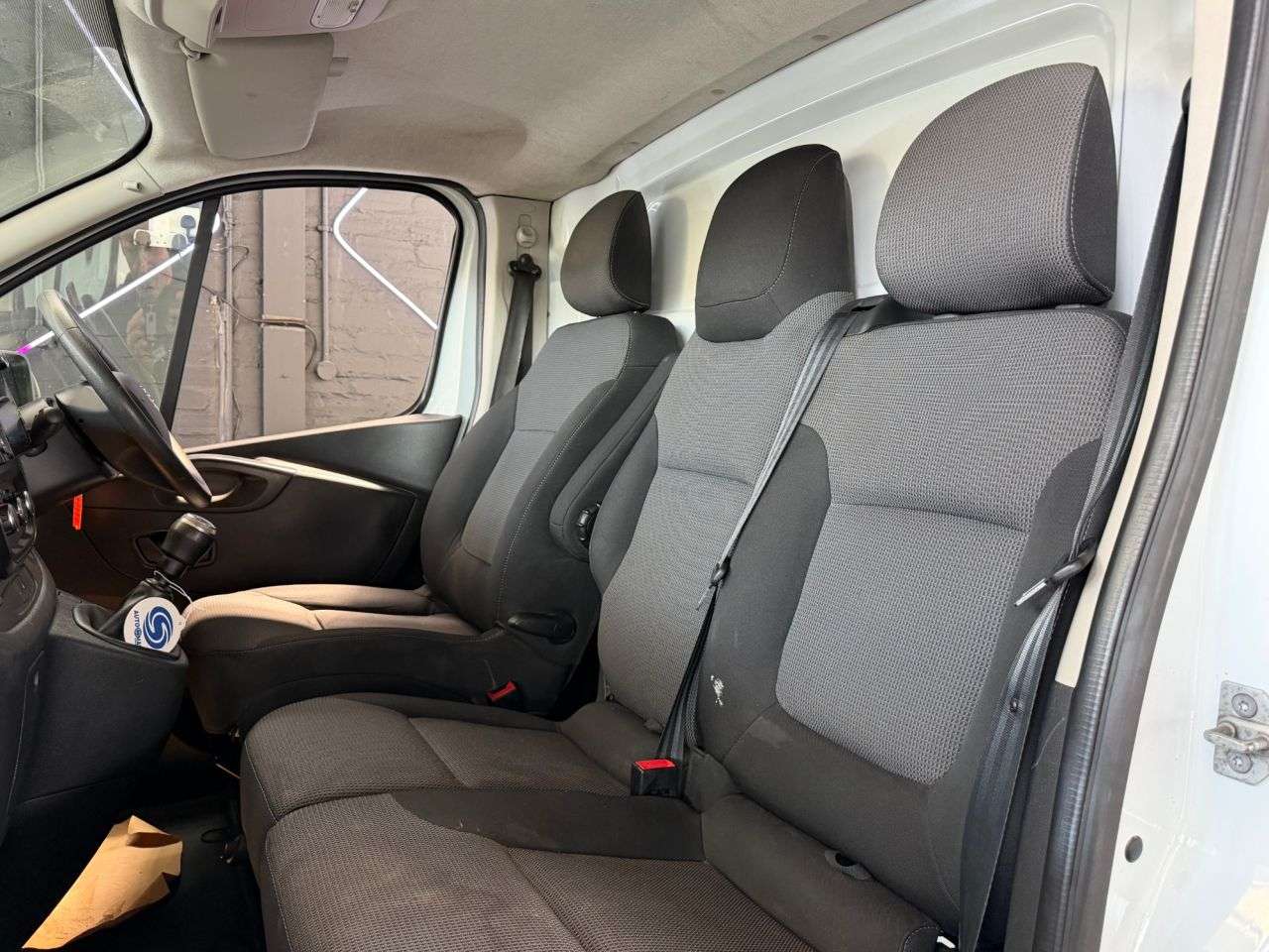 A 2021 NISSAN NV300 2.0 dCi 28 Acenta Panel Van 4dr Diesel Manual L1 H1 Euro 6 (120 ps) PLY LIN A 2021 NISSAN NV300 2.0 dCi 28 Acenta Panel Van 4dr Diesel Manual L1 H1 Euro 6 (120 ps) PLY LIN