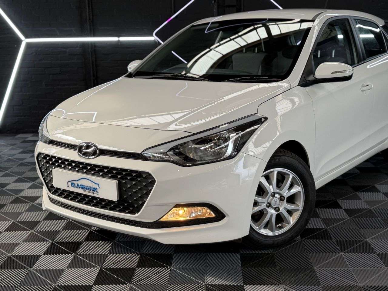 A 2016 HYUNDAI I20 1.2 Blue Drive SE Hatchback 5dr Petrol Manual Euro 6 (s/s) (84 ps) ULEZ OK A 2016 HYUNDAI I20 1.2 Blue Drive SE Hatchback 5dr Petrol Manual Euro 6 (s/s) (84 ps) ULEZ OK