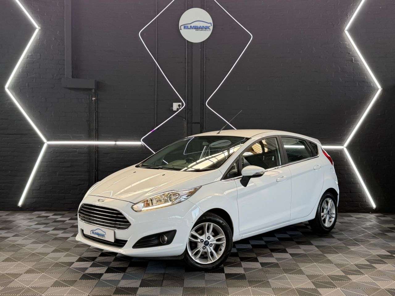 A 2015 FORD FIESTA 1.0T EcoBoost Zetec Hatchback 5dr Petrol Manual Euro 6 (s/s) (100 ps) A 2015 FORD FIESTA 1.0T EcoBoost Zetec Hatchback 5dr Petrol Manual Euro 6 (s/s) (100 ps)